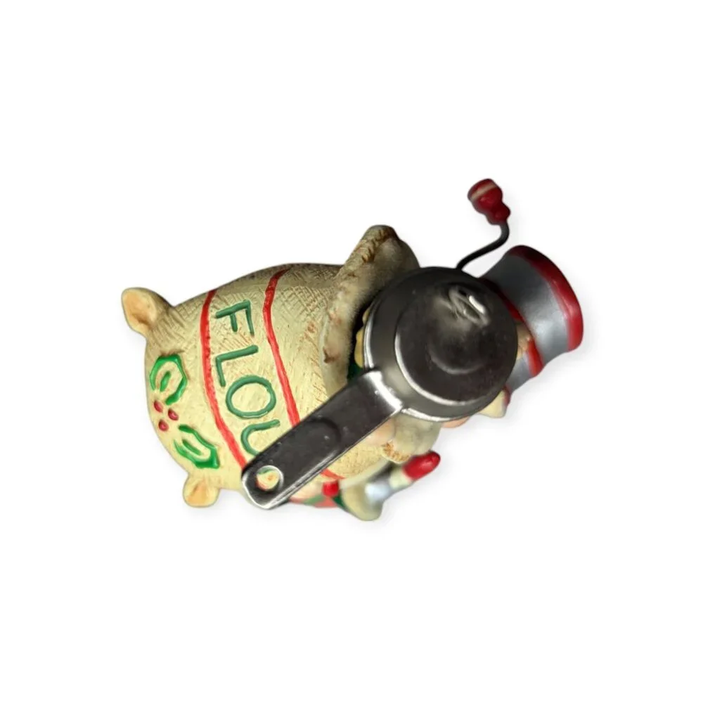Hallmark Keepsake 2006 Dusty & Smidgen The Merry Bakers Christmas Ornament
